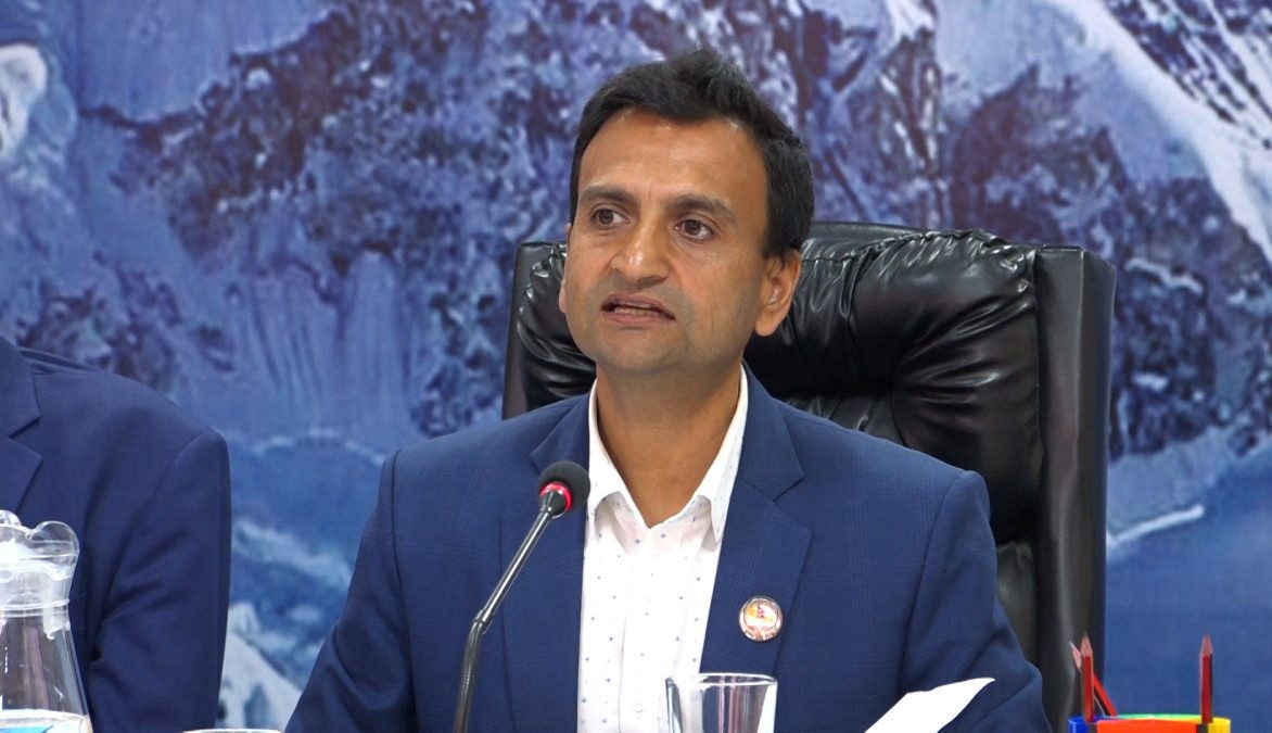 भोटेकोशी तटीय बस्तीको जोखिमबारे सांसद गजुरेलको ध्यानाकर्षण
