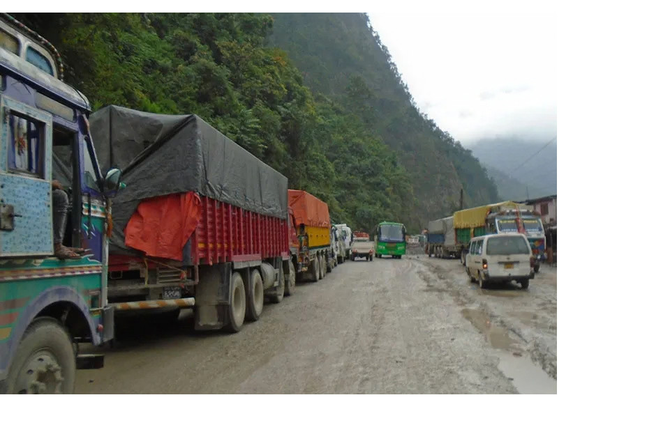 पृथ्वी राजमार्गमा आजदेखि सबै सवारी चल्ने