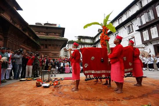 आश्विन शुक्ल सप्तमीः आज फूलपाती भित्र्याइँदै