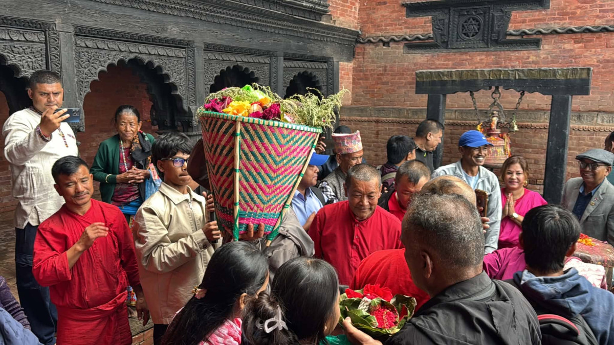 ओझेलमा परेको पुर्कोट–गोरखा फूलपाती परम्परा पुनः सुरु