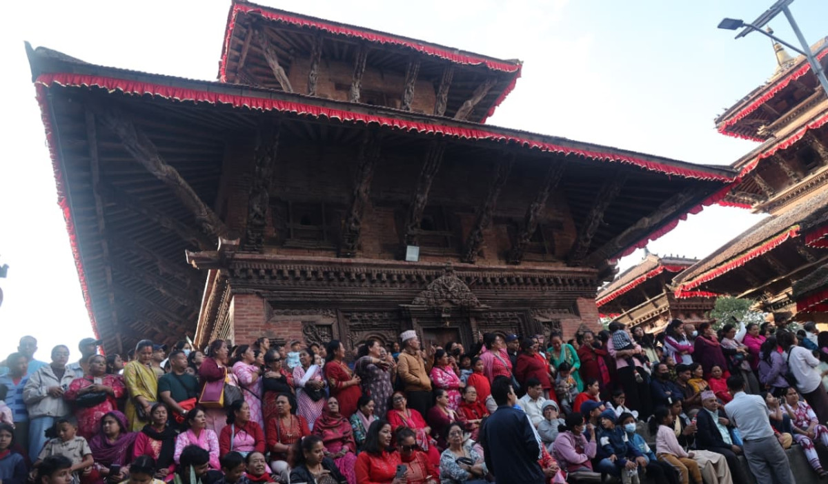 हनुमानढोकाको दसैँघरमा विधिपूर्वक भित्र्याइयो फूलपाती
