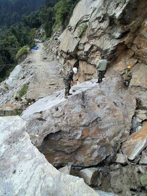 तीन महिनापछि खुल्यो खाँदबारी–किमाथाङ्का सडक, उत्तरी क्षेत्रका बासिन्दालाई राहत