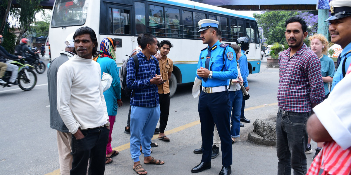 देशभर ५० हजारभन्दा बढी प्रहरी परिचालन, सीमावर्ती क्षेत्रमा १०८ सहायता कक्ष