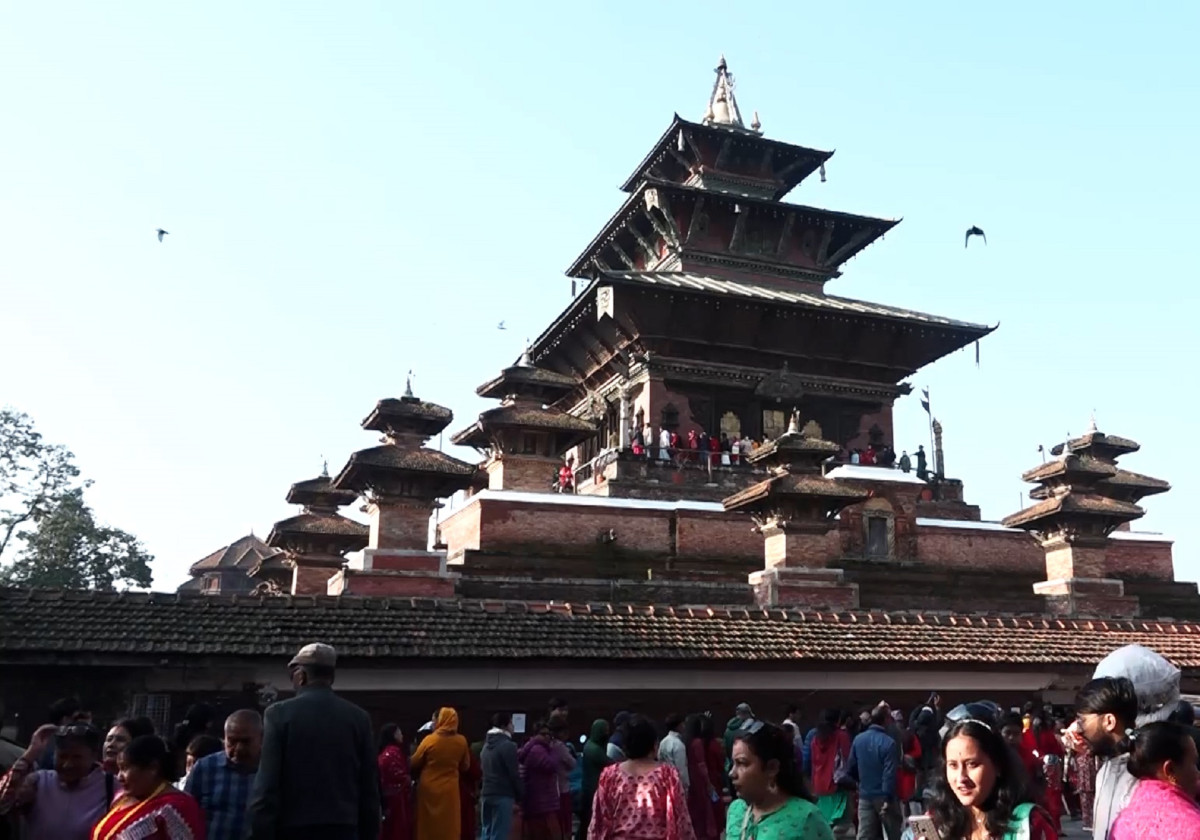 जीवित देवी कुमारीलाई तलेजु भवानीको दर्शन